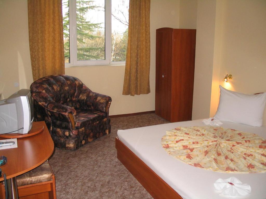 Family Hotel Familya Ruse Ruang foto