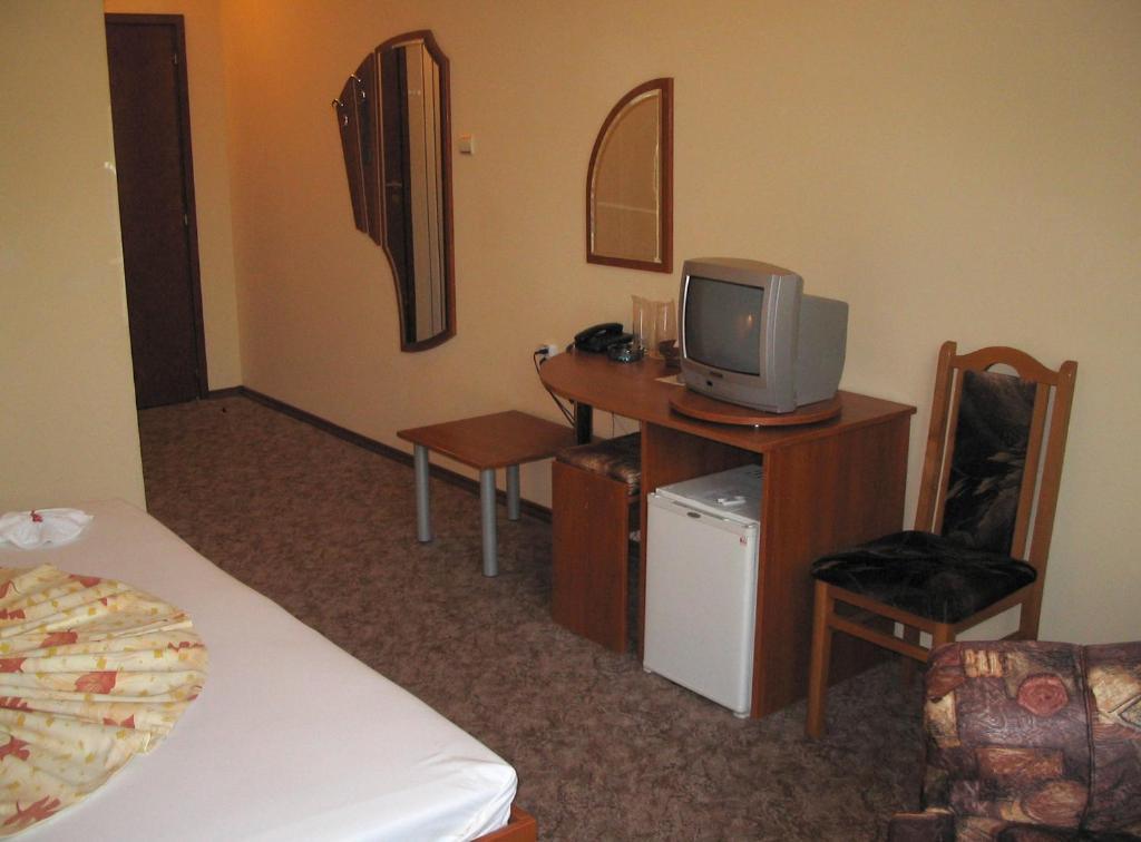 Family Hotel Familya Ruse Ruang foto